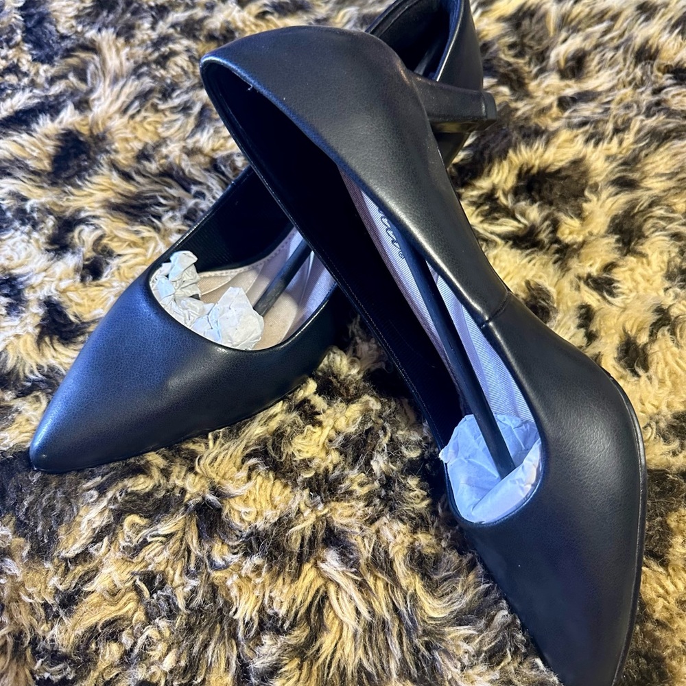 NWOT: Easy Street Black Women's Heels (2 in)